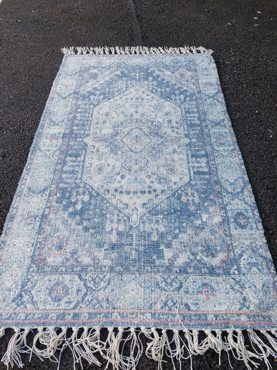 Persian rug aisle hire Fife Scotland
